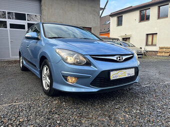 HYUNDAI i30 1,6 i 925 Kw TRIKOLORA - 1