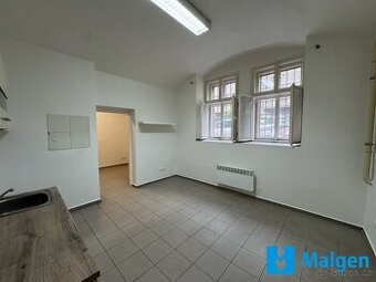 Pronájem kanceláře 28 m², Praha - Smíchov, ev.č. 98250902