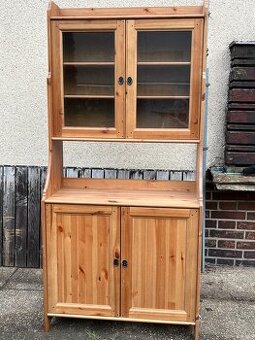 IKEA LEKSVIK - Vitrína, příborník