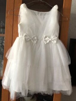 Dětské šaty pro družičku