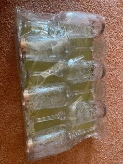 Skleničky na šampaňské