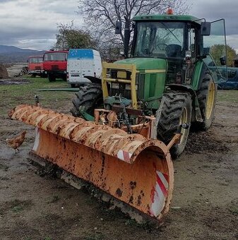 Přední pluh na sníh Traktor nebo Tatra