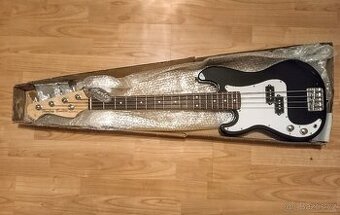 Baskytara Harley Benton Shorty