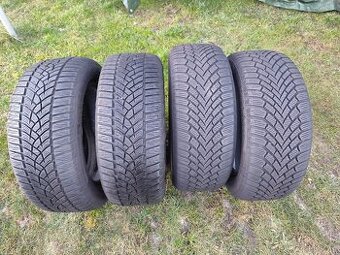 Zimní pneu 215/55/16