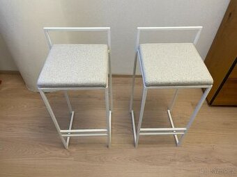 Kovové barové stoličky