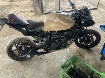 Kawasaki Z 750 Díly z motocyklu