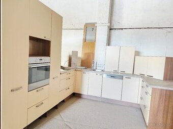 Kuchyňská linka se spotřebiči