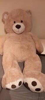 Obří plyšový medvěd 2 metry velký