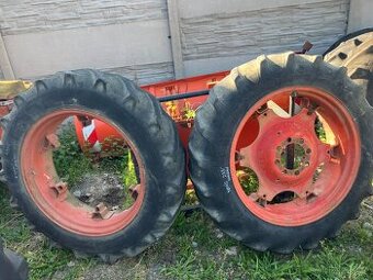 Zetor kultivační kola (ráfky) 12,4/11-32