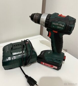 Aku vrtací šroubovák Metabo BS18LT BL nabíječka + baterie