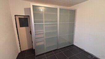 IKEA pax posuvné dveře