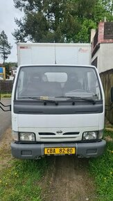 Prodám Nissan cabstar 2.7 d r.v. 2001