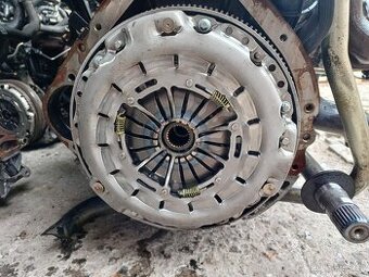 Spojkova sada SACHS 2,2cdi vito viano 638