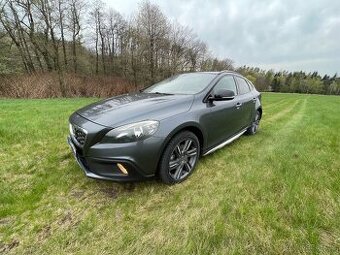 Volvo V40 1.6 D2 84kw Cross Country 2013 ČR