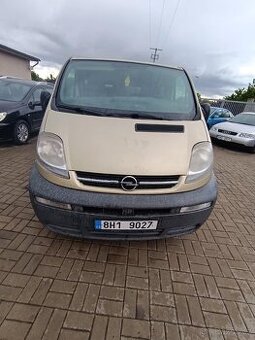 Opel vivaro 1.9 9míst NOVA STK