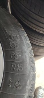 195/65 R15 4ks pneu za 800kc