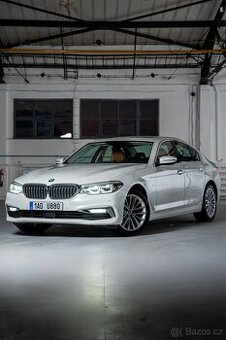 BMW 530d xDrive G30 Luxury Line | 360° kamery | Head-Up |