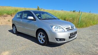 Toyota Corolla E12, 1,4i 71kW, velmi pěkná