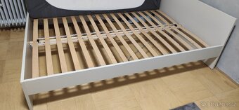 Postel Gursken Ikea i s matrací a roštem