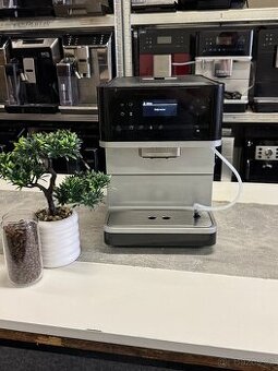 Kávovar Miele CM6100