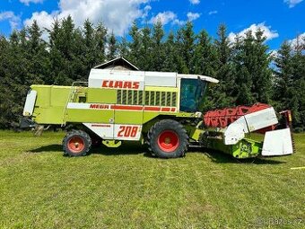 Claas Mega 208