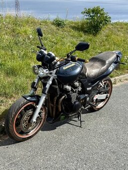 Kawasaki zr750f,výměna za felicia pic up