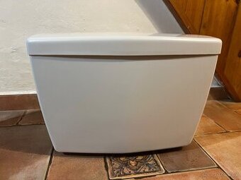 Splachovací nádržka WC