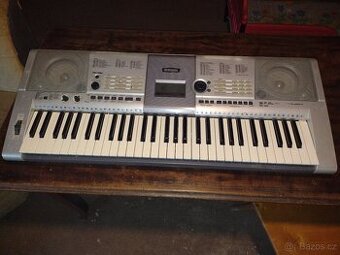 Klávesy Yamaha
