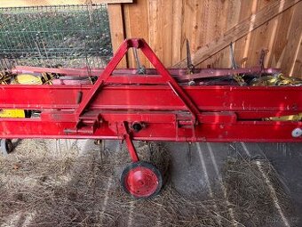 Prodám obraceč nahrnovač Ton