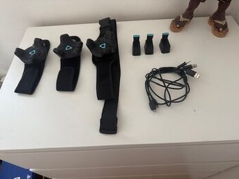 3x HTC Vive tracker strap + 3x HTC Tracker 2.0