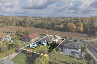 Prodej rodinného domu 300 m2, Květnice u Říčan,