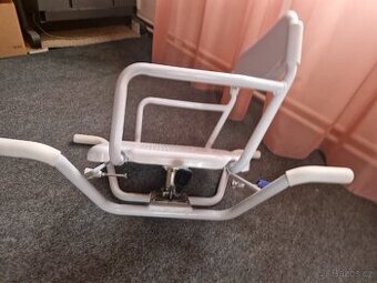 Otočná zodle na vadu invalidní funkční málo pouzivana