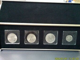 Etue na mince včetně kapslí