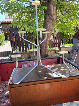 Retro stojan na kytky - funkcionalismus