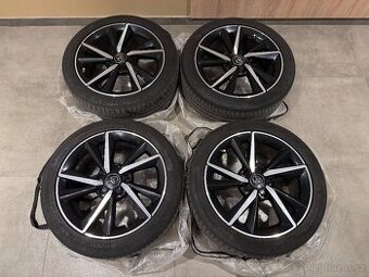 Alu kola Toyota 17x7J, ET50, 225/45 R17, TPMS