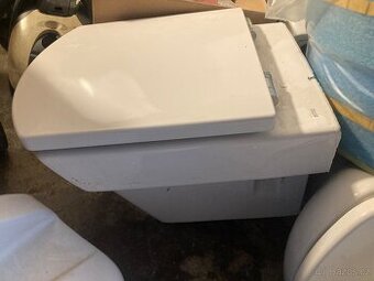 Wc závěsné Roca včetně sedátka