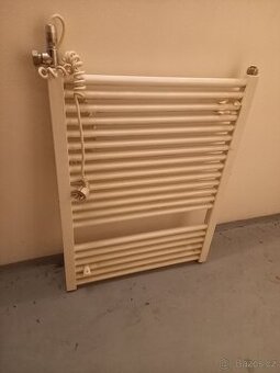 Koupelnový kombinovaný žebřik