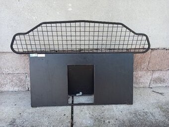 Dělící přepážka Audi A4