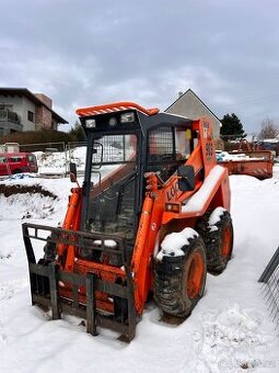 Smykový nakladač Lucust L903 Speed+