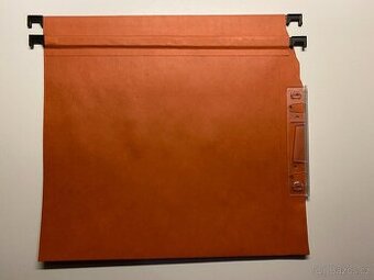 Závěsné desky HERLITZ, cca 40 ks, použité, přidám plastové š