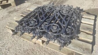 Staré litinové dílce zábradlí, železné zábradlí, 8 ks