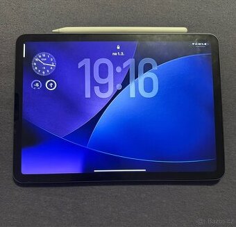 Apple iPad Air 4. generace 64 GB + příslušenství