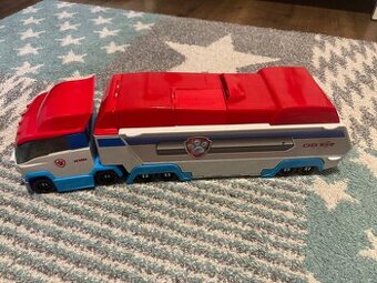 Tlapková patrola auto