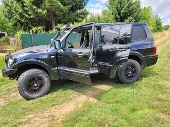 Mitsubishi Pajero 3.5 r.v 2004