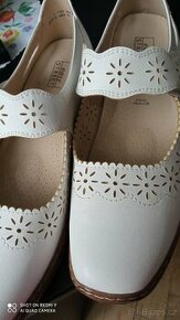 Dámské bílé boty