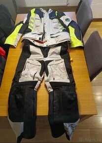 Do 29.5. jen 3000,-- Komplet na cestovní enduro L/XL dámský