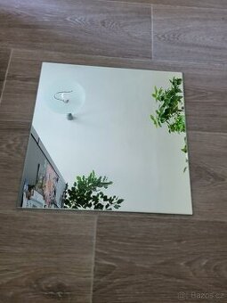 Nové zrcadla..čtverec 30cm x 30cm 4 kusy