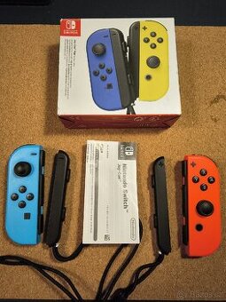 Nintendo switch Joy-Con pár modrý, červený