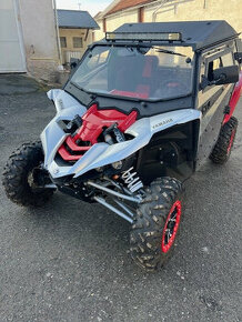 YAMAHA YXZ 1000R side-by-side - 1