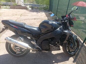 Yamaha yzf 1000 R - 1